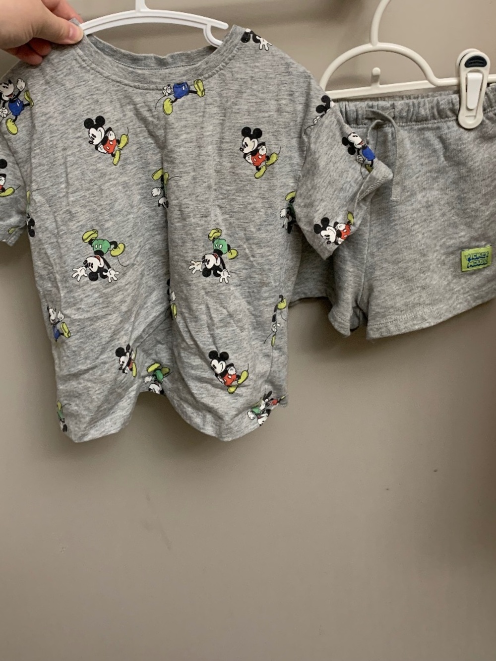 Mickey Set 💛2 for 10💛